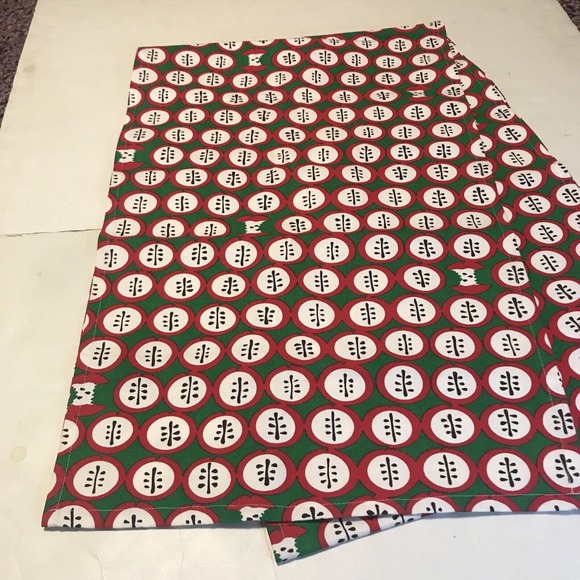 Ikea Table Runner Apple 100 By 16 Inch Red Green 3956 - Picture 2 of 6